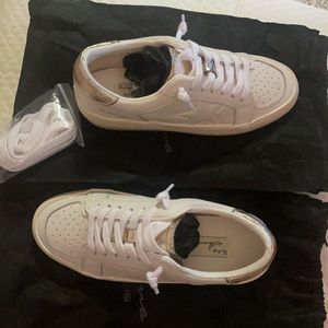 Vintage Havana reflex white gold tennis shoes size 6